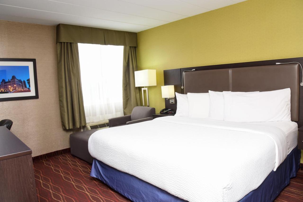 Days Inn By Wyndham Ottawa Exteriér fotografie