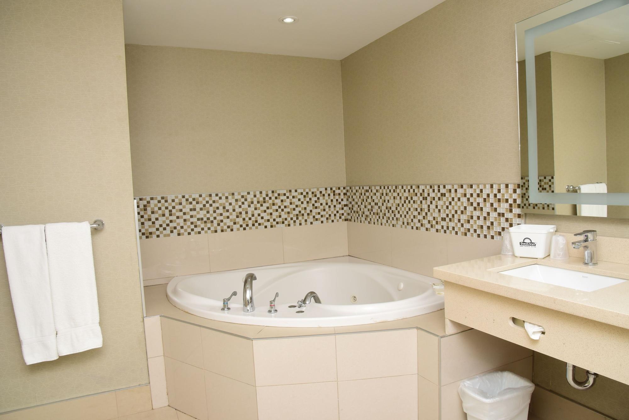 Days Inn By Wyndham Ottawa Exteriér fotografie